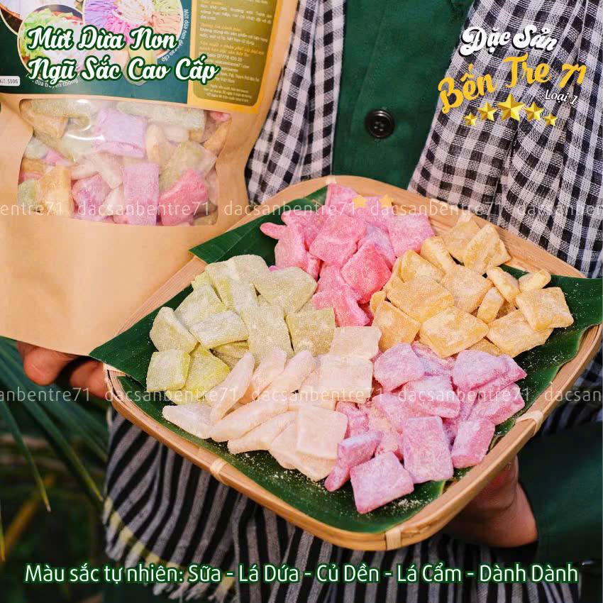 Mứt dừa non ngũ sắc cao cấp HICOCO